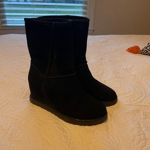 Ugg Wedge Boot